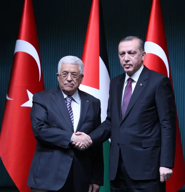 baskan-erdogan-mahmud-abbas-ile-bayramlasti-1657296379689.jpg Başkan Erdoğan Mahmud Abbas ile bayramlaştı - 1