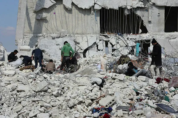 Deprem bölgesi beşik gibi sallanıyor! Kahramanmaraş’ta üst üste yeni depremler! AFAD son depremler listesi