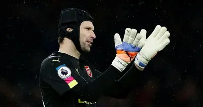 Efsane kaleci Petr Cech'ten Galatasaray sözleri: Bir uçağın yanında durmak yeterliydi