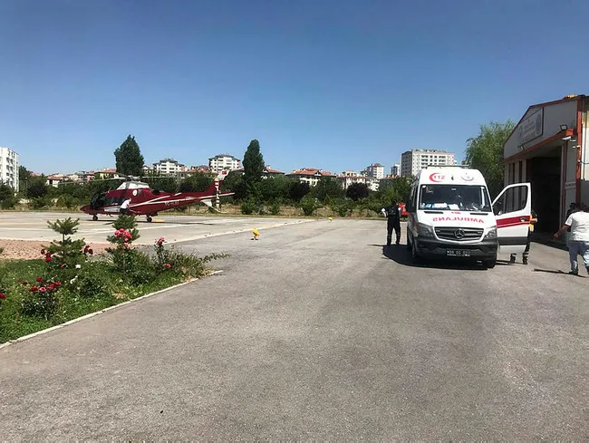 Kayseri'de kamyon ile hafif ticari araç çarpıştı: 5 yaralı - 2
