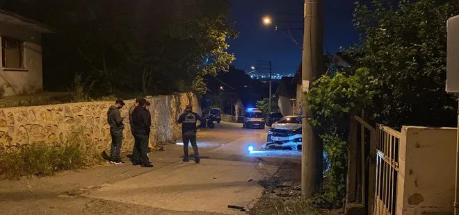 Kurşun yağmuruna tutulan otomobil kaza yaptı: 1 ağır yaralı
