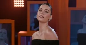 Uçakta bile ihmal etmedi!