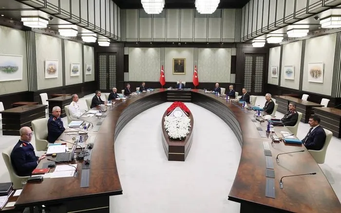 2024te-pkkya-buyuk-darbe-msb-son-sayiyi-duyurdu-cok-katmanli-hava-savunma-sistemi-ne-zaman-devreye-alinacak-1723108428393.jpeg Yüksek Askeri Şura toplantısı 1 Ağustos 2024'te yapıldı
