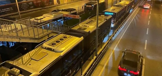 İstanbullunun bitmeyen çilesi İmamoğlu! Yine metrobüs yine arıza: Uzun kuyruklar oluştu