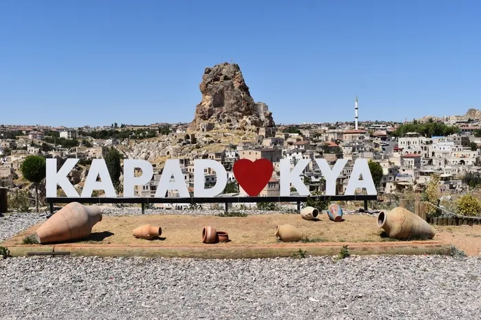 Maria ile Mustafa’nın yıldızlarının safari keyfi! Kapadokya’nın eşsiz doğasında... - 1