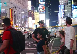 New York'ta dehşet! Times Meydanı'nda bıçaklı saldırı: Bank of America Başkan Yardımcısı öldü