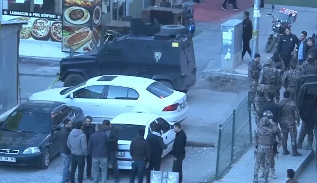 Van'da üzerinde uyuşturucu bulunan şahıs intihar etti - 4