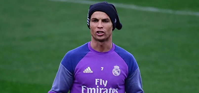 Ronaldo'dan futbolseverleri heyecanlandıran hamle! Real Madrid tesislerinde antremana başladı