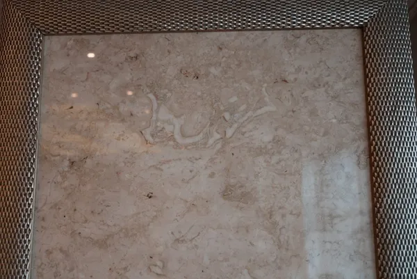 195 milyon senelik mermerde ‘Bismillah’ yazısı dikkat çekti