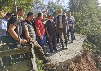 Bakan Pakdemirli Giresun'daki sel bölgelerini inceledi