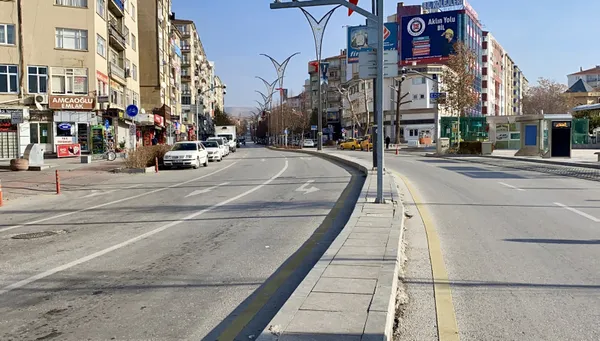 1609217016938.jpg Önlemler işe yaradı! Koronavirüs vaka sayılarında düşüş başladı - 4