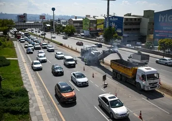 Başkentlilerin çilesi bitmiyor! Yol çalışmaları nedeniyle oluşan trafik vatandaşları isyan ettirdi