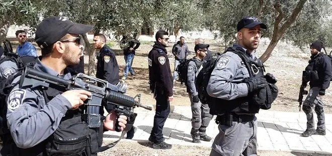 Son dakika: İsrail polisi, Mescid-i Aksa’nın imamlarına ve görevlilerine saldırdı