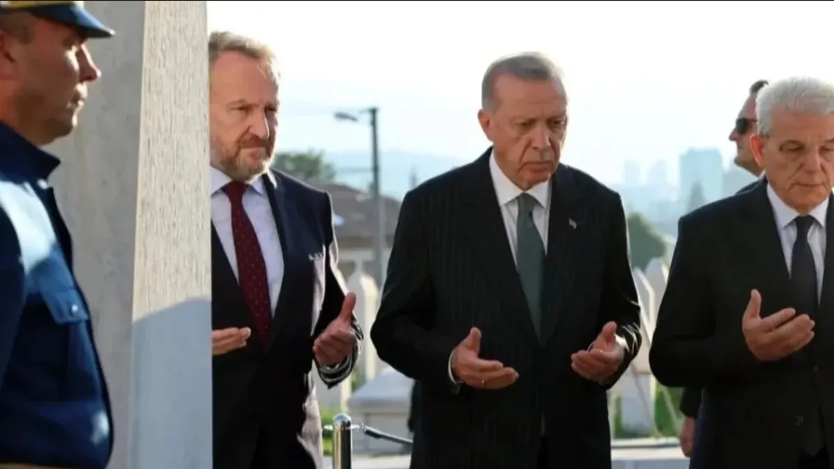 22 yıl sonra da unutulmadı: Başkan Erdoğan’dan İzzetbegoviç’e vefa