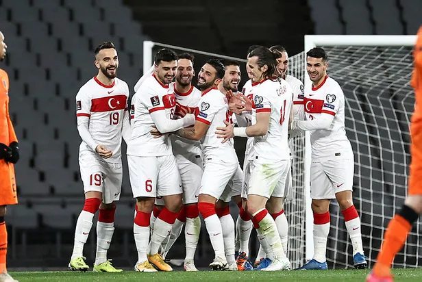 Hollanda - Türkiye maçı ne zaman, saat kaçta? 2022 FIFA Dünya Kupası Elemeleri milli maç hangi kanalda, şifreli mi?