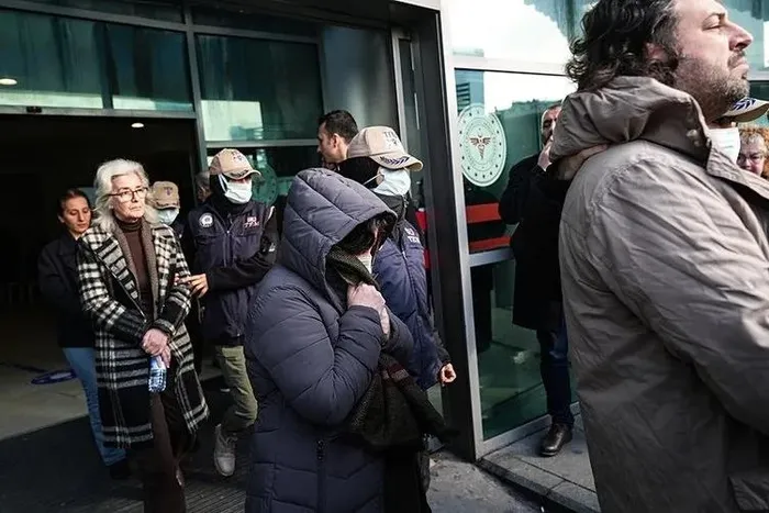 1739602674031.jpeg CHP’li belediyelere terör operasyonunda 10 şüpheli tutuklandı
