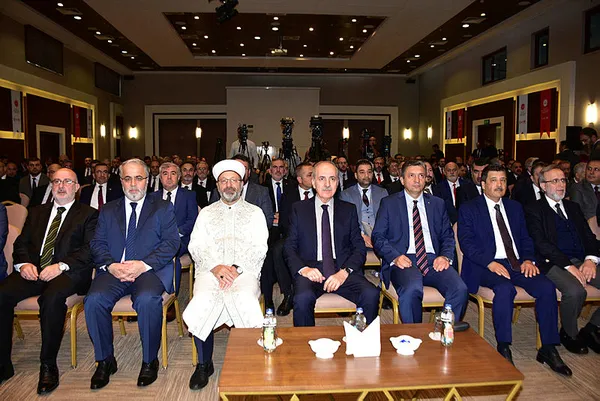 tbmm-baskani-numan-kurtulmus-israilin-en-buyuk-gucu-islam-dunyasinin-daginikligi-1699879835105.jpg TBMM Başkanı Numan Kurtulmuş: İsrail'in en büyük gücü İslam dünyasının dağınıklığı - 1