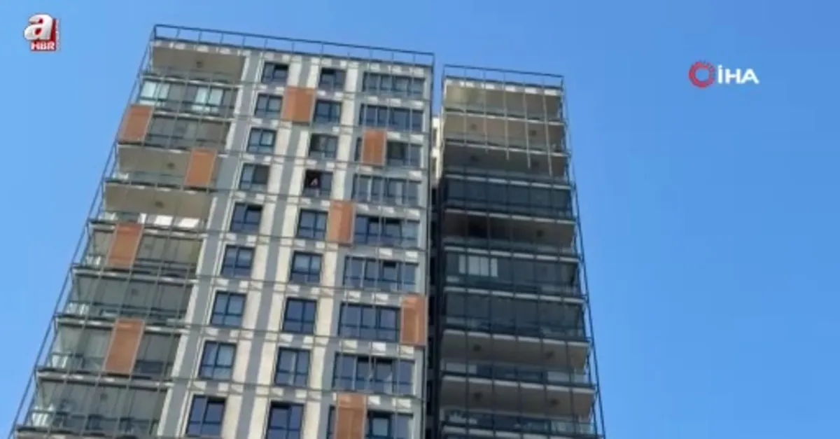 27 katlı binada yangın paniği