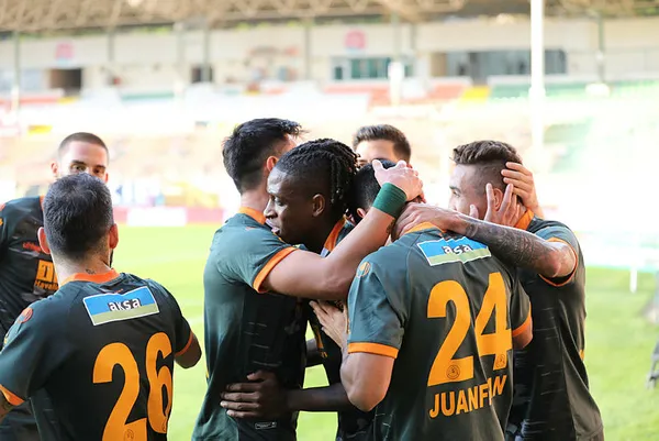 Süper Lig 16. hafta karşılaşması Alanyaspor 3-0 Başakşehir MAÇ SONUCU