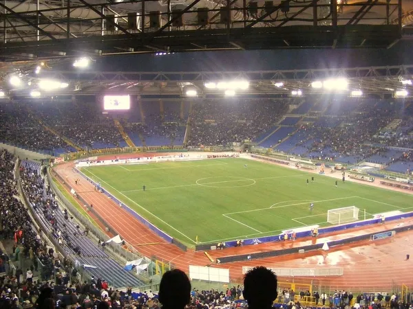 italyadan-uefaya-garanti-seyircili-oynayacagiz-1618348630448.jpg İtalya'dan UEFA'ya garanti! Seyircili oynatacağız - 2