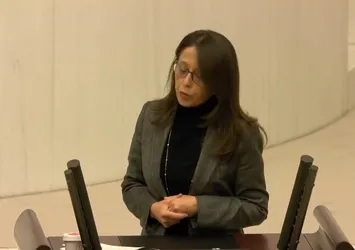 HDP'li Oya Güzel'den İslam dinine ve Osmanlı devletine çirkin hakaret! Tepkiler büyüyor! Değerlerimize düşmanlık etmeye doymuyorlar