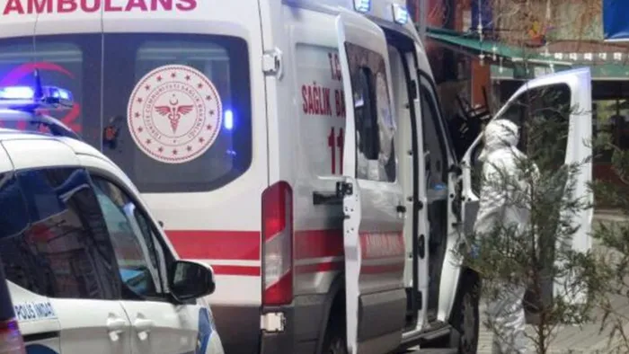 Son dakika: Kadıköy'de corona virüs paniği! İngiliz öğretmen evinde ölü bulundu - 1