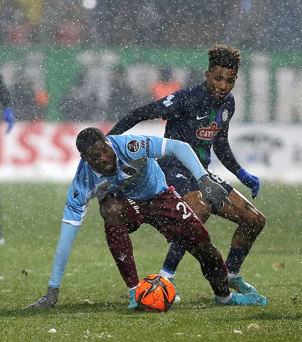 penaltilarla-gelen-hat-trick-caykur-rizespor-3-2-trabzonspor-mac-sonucu-ozet-1647631487698.jpg Penaltılarla gelen Hat -Trick! Çaykur Rizespor 3-2 Trabzonspor (MAÇ SONUCU-ÖZET) - 6