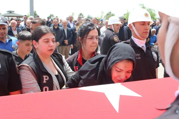Adıyaman’da polis merkezindeki olayda şehit olan 2 polis için tören