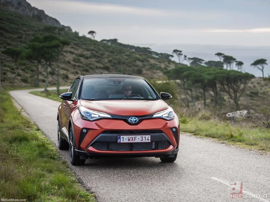2020 Toyota C-HR yenilendi! Türkiye’de üretilen yeni Toyota C-HR'nin motor ve donanım özellikleri neler? 25
