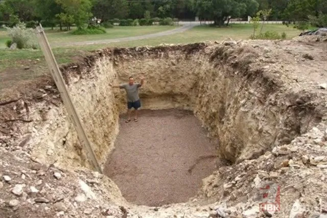 Savaş korkusundan sığınak aldılar! 23