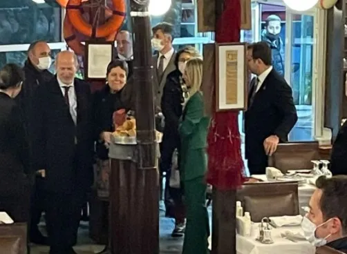 İngiliz Büyükelçi ile ne konuştular? Liyakat ve tecrübe neden tasfiye edildi?