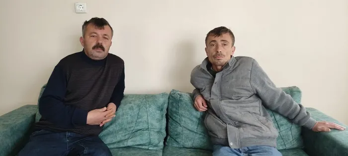 18-yillik-esinin-o-fotografini-gorunce-soke-oldu-simdi-3-cocugunun-pesinde-1644480252117.jpg 18 yıllık eşinin o fotoğrafını görünce şoke oldu! Şimdi 3 çocuğunun peşinde - 3