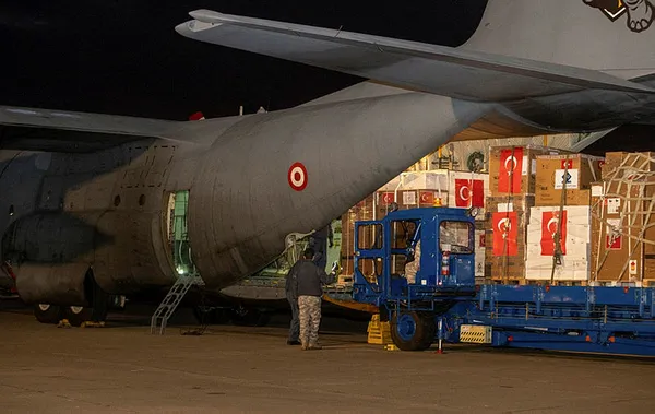 1701244885953.jpg Türkiye'den Gazze'ye yardım eli! 8 ton ilaç ve tıbbı malzeme daha gönderildi - 2