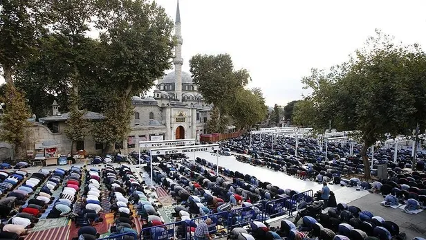 son-aciklamalar-9-gun-tatil-olacak-mi-2022-ramazan-bayrami-tatili-kac-gun-olacak-resmi-aciklama-geldi-mi-1650982227831.jpg Son açıklamalar: 9 gün tatil olacak mı? 2022 Ramazan Bayramı tatili kaç gün olacak? Resmi açıklama geldi mi? - 5