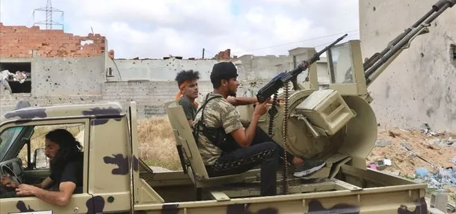 Libya ordusu BAE’nin zırhlı aracını imha etti