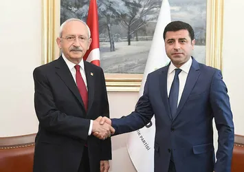 CHP Genel Başkanı Kemal Kılıçdaroğlu PKK'nın Gara katliamında HDP ile aynı yolda