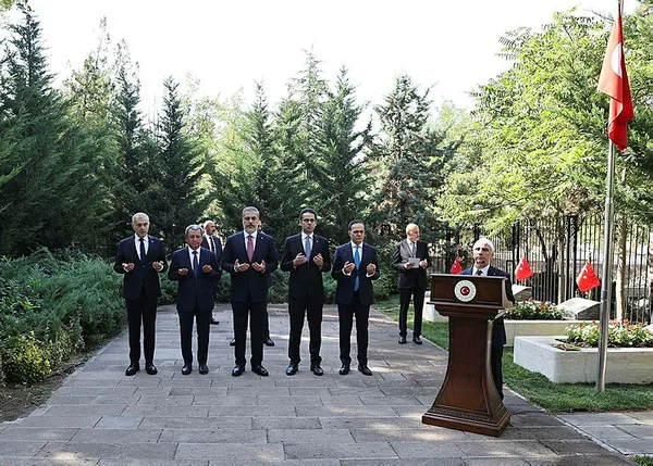 disisleri-bakani-hakan-fidandan-14-buyukelciler-konferansinda-onemli-aciklamalar-turkiyesiz-kuresel-bir-aktor-1691396517064.jpg Dışişleri Bakanı Hakan Fidan'dan 14. Büyükelçiler Konferansı'nda önemli açıklamalar: Türkiye'siz küresel bir aktör olamaz - 8