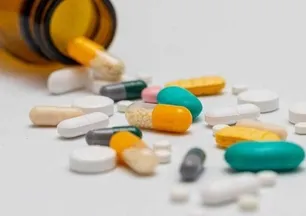 Laboratuvarlar sessizliğe gömüldü: İlaçları artık insanlar değil, 'onlar' yapıyor!