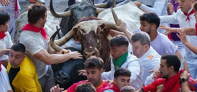 İspanya’da boğa koşusu: Çok sayıda yaralı