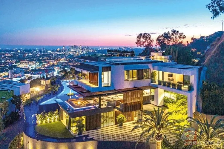 Kıvanç Tatlıtuğ ve Başak Dizer coronavirüsten korunmak için Kemerburgaz’daki evine kapandı 19