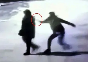 Antalya'da korkunç olay! Eşe Aktaş'ı takip edip sırtından bıçakladı