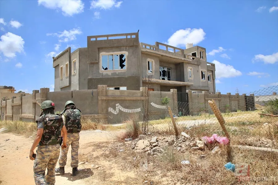 Türk kuvvetleri Libya'da Hafter milislerinin tuzakladığı patlayıcıları temizledi! O anlar böyle görüntülendi... 19