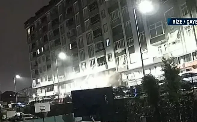 Rize’de sel anı kamerada