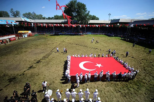 662-tarihi-kirkpinar-yagli-gureslerinde-baspehlivanligi-yusuf-can-zeybek-elde-etti-1688919095529.jpg 662. Tarihi Kırkpınar Yağlı Güreşleri'nde başpehlivanlığı Yusuf Can Zeybek elde etti - 4
