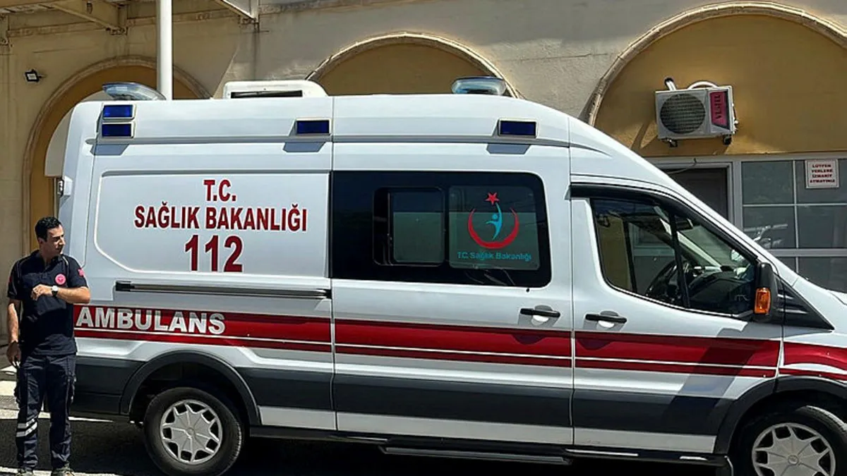 Balkondan düşen 2 yaşındaki Fatma yaralandı