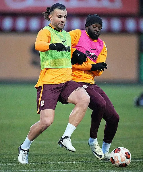 Galatasaray’ın Sparta Prag maçındaki muhtemel 11’i! Okan Buruk tercihini yaptı...