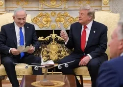 Soykırımcı Netanyahu harita açtı Türkiye'yi hedef aldı! Golan Tepeleri üzerinden aldatmaca: Sinsi oyun deşifre oldu