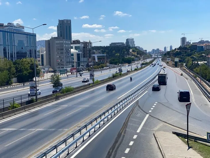 İstanbul’da Kurban Bayramı sakinliği! Yollar ve meydanlar boş kaldı