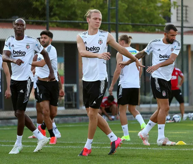 Beşiktaş Rizespor maçı ilk 11’ler: 2021 Süper Lig BJK Rizespor maçı ne zaman, saat kaçta, hangi kanalda?