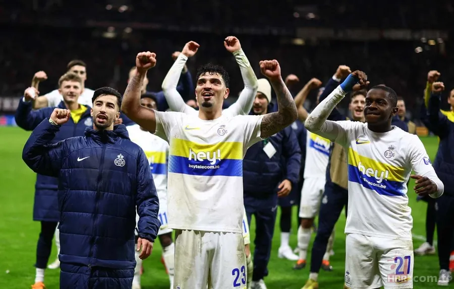 Fenerbahçe'de taraftarı heyecanlandıran transfer! O yıldız sarı lacivertle buluşuyor 12